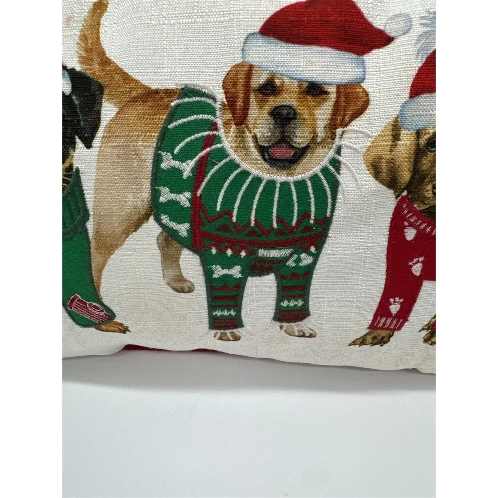 The Unbranded Brand beautiful pillow